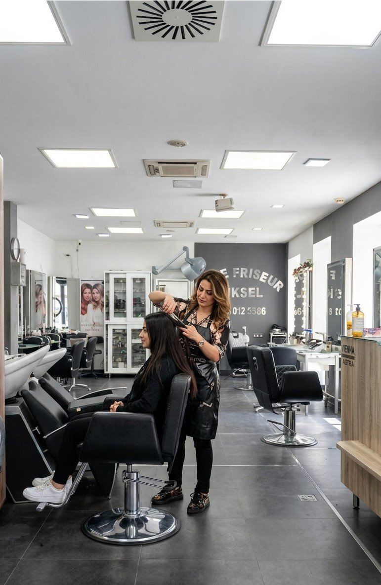 Damen Styling — Mode Friseur Yüksel Wien
