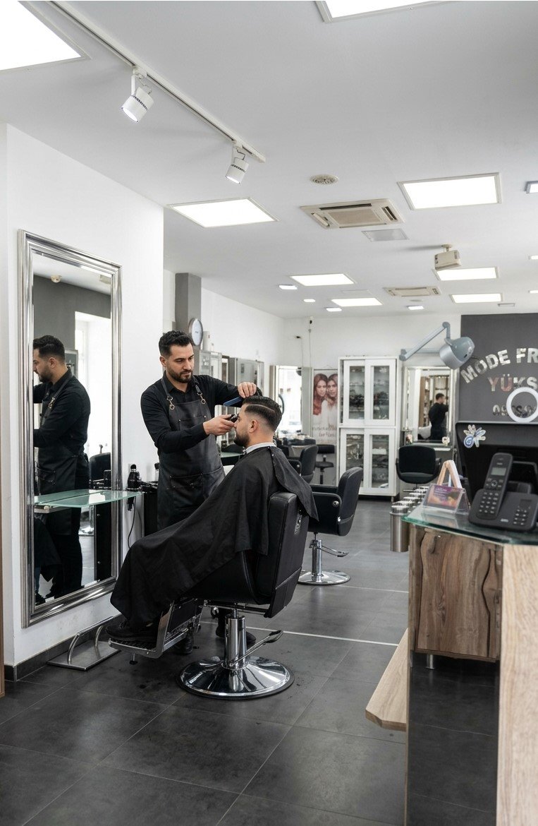 Herrenschnitt — Mode Friseur Yüksel Wien